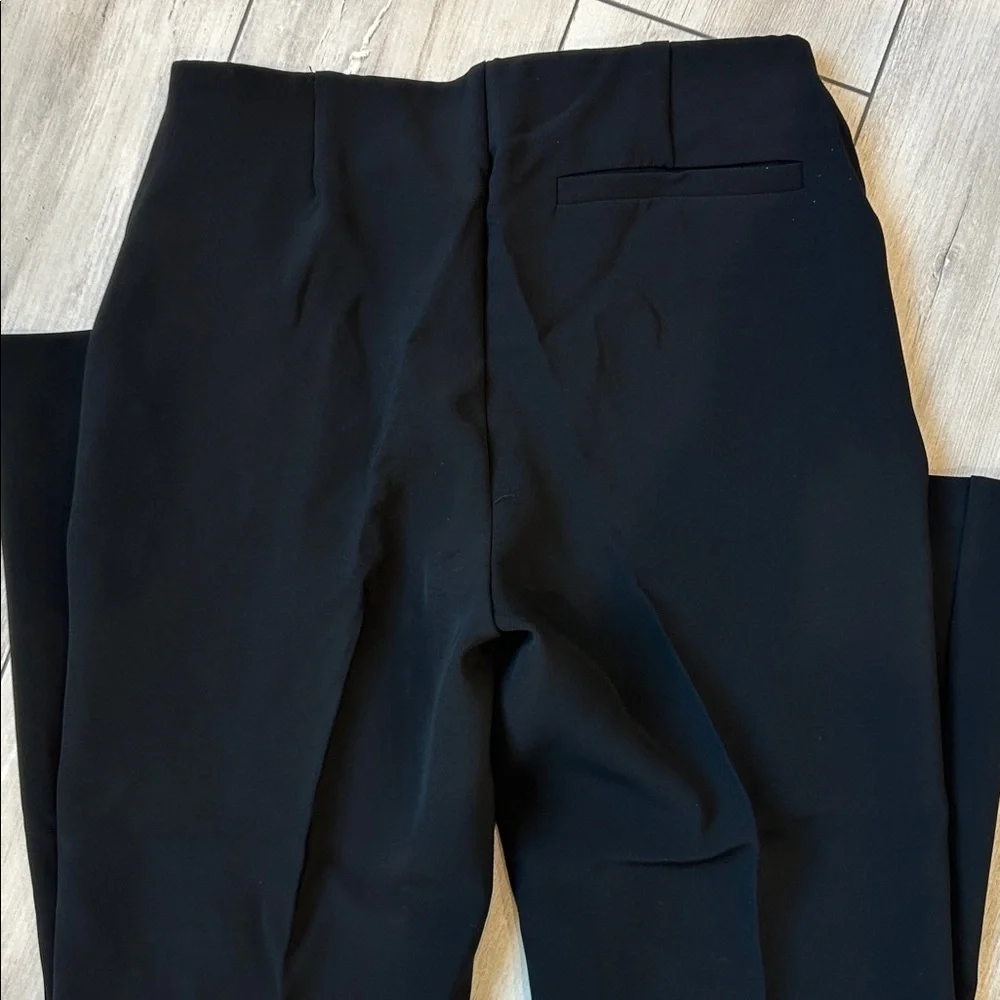 BRASS pleated straight leg ankle pants in black size 2